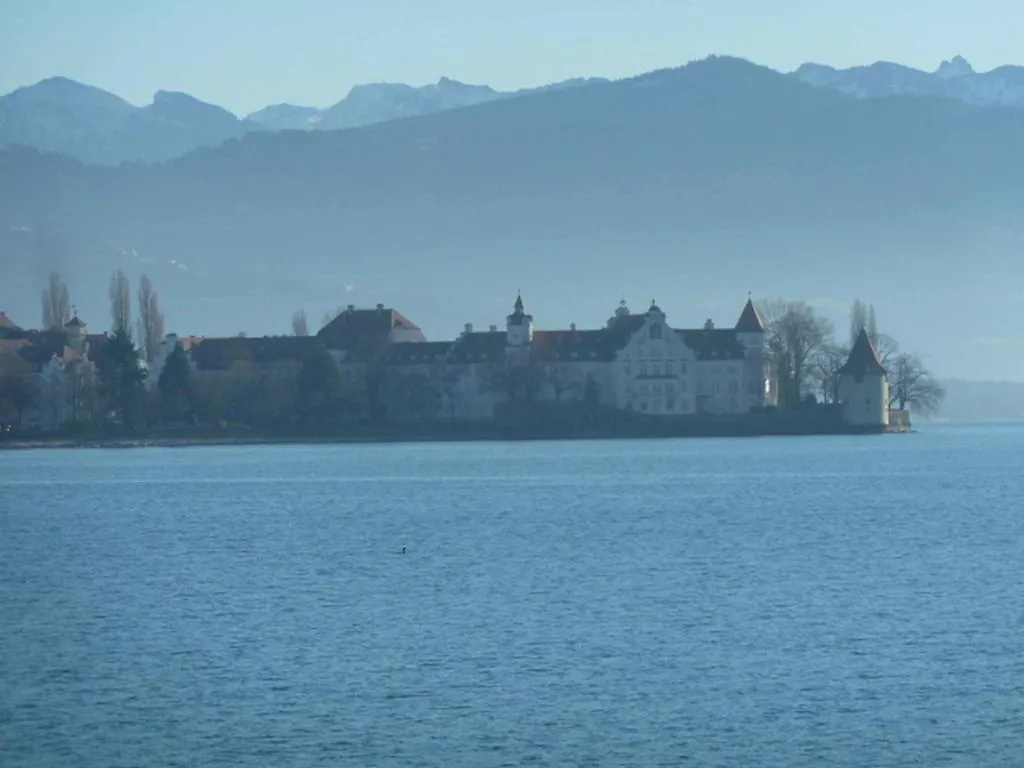 Privatzimmer Reiner Baumeister Lindau  Gasthuis Lindau (Bodensee)
